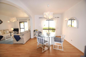 T2 Holiday Cottage near the beach | B112